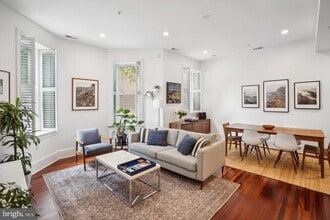 Building Photo - 1324 Euclid St NW