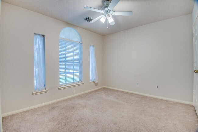 Building Photo - 20515 Spring Aspen Ln