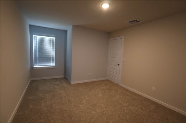 Building Photo - 8579 Blueberry Ash St