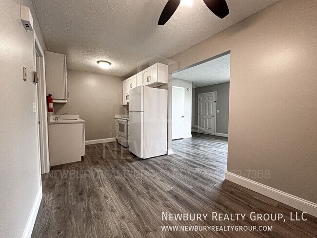 Building Photo - 18 Clearview Meadows