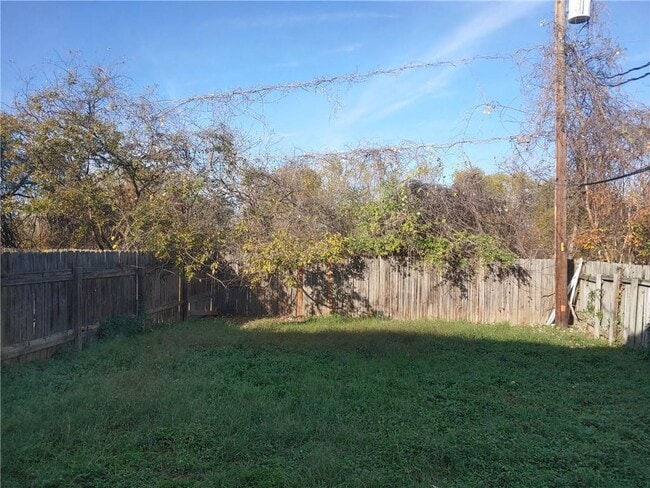 Building Photo - 13353 Water Oak Ln