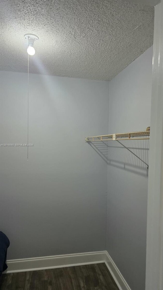Building Photo - 524 Osprey Dr