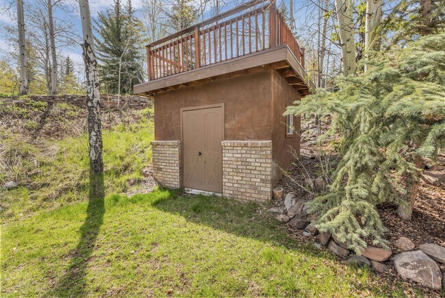Building Photo - Pinebrook Luxury Remodeled Home