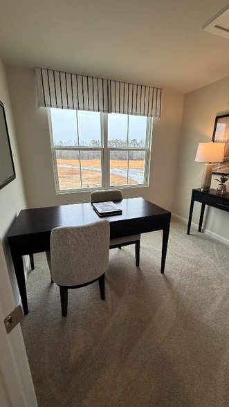 Building Photo - 109 Packett Ct