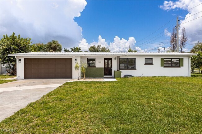 Primary Photo - 1575 Grace Ave