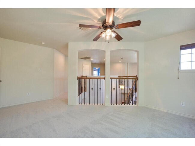 Building Photo - 13925 Fallsprings Way