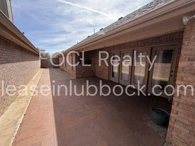 Building Photo - 3/2/2 - Garden Home