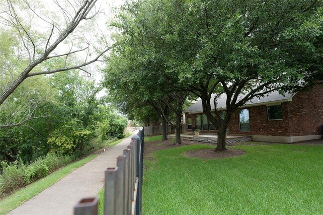 Building Photo - 1106 Camden Cove