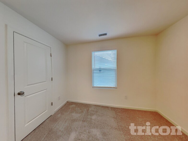 Building Photo - 105 Meadow Vista Lane Angier NC