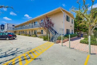 Parking POV - 2419 S. Ridgeley Dr