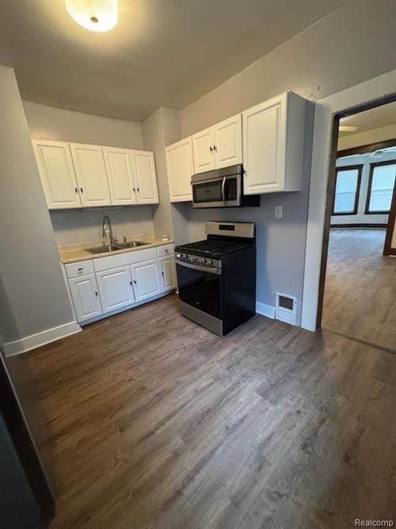 Building Photo - 295 Marston St