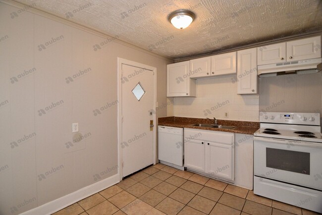 Building Photo - Section 8 OK!!! All Electric 3 Bed/2 Bath