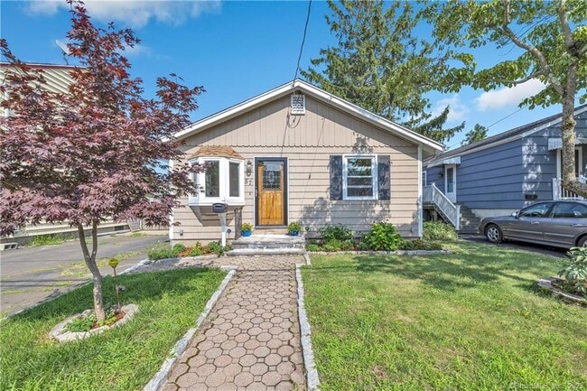 Primary Photo - 57 Coolridge Rd