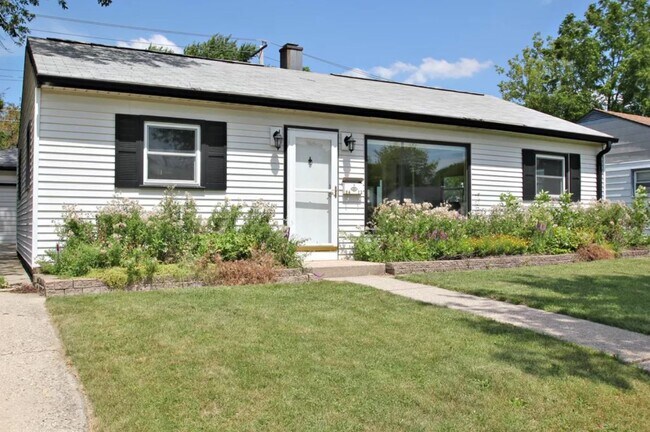 Exterior Front - 6422 W Verona Ct