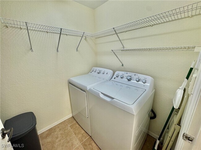 Building Photo - 4635 St Croix Ln
