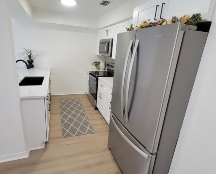 Kitchen - 2734 Hunt Club Ln