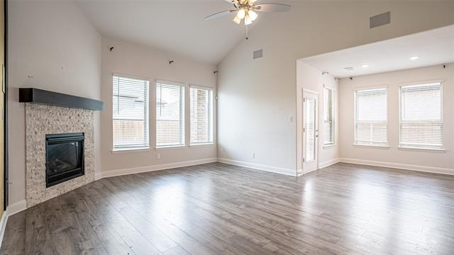 Building Photo - 2507 Henley Wy