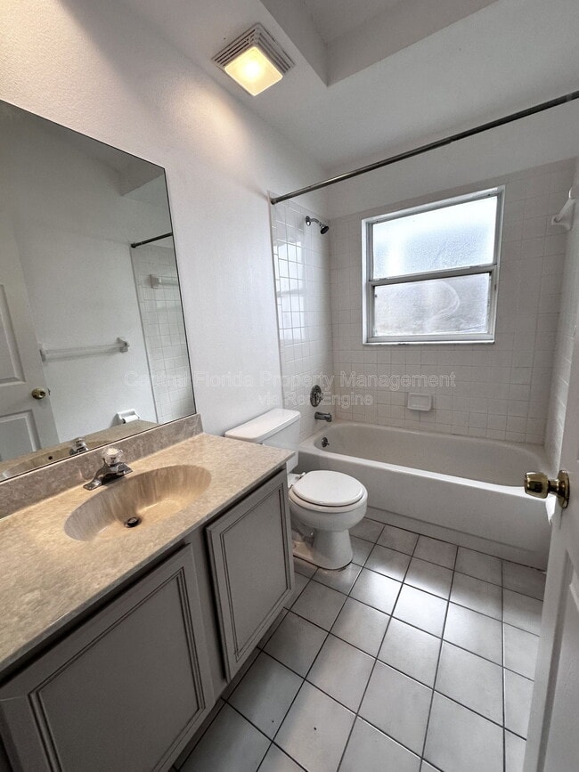 Building Photo - 3880 Becontree Pl