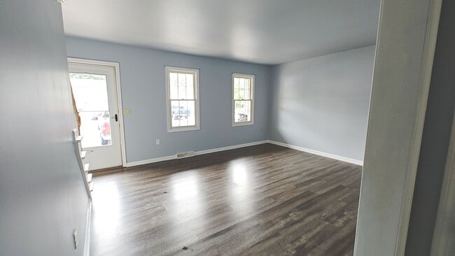 Building Photo - Ephrata Townhome 3 bed 1.5 bath