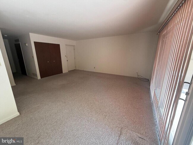 Building Photo - 46 Muirfield Dr