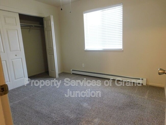 Building Photo - 1107 E Carolina Ave