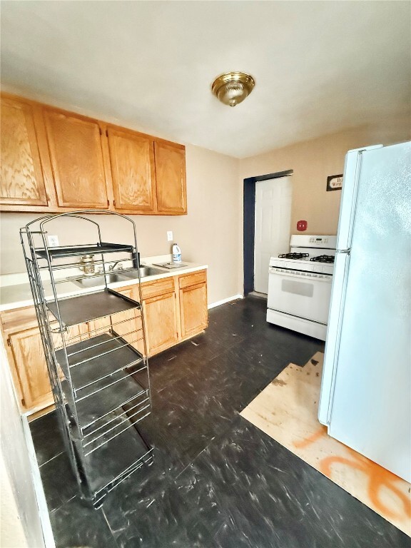 Building Photo - 400 N 1st St