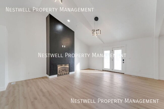 Building Photo - 353 Redberry Rd