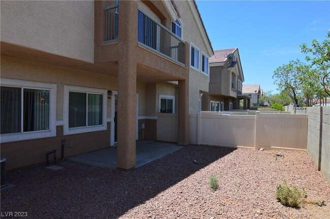 Building Photo - 6560 Bucking Horse Ln