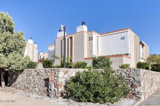 Building Photo - 6201 Escondido Dr