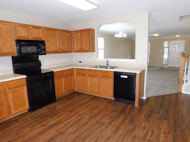 Building Photo - 9013 Barkwood