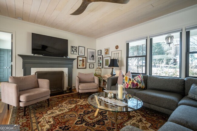 Building Photo - 119 Fortson Cir