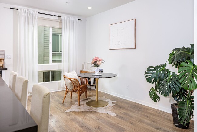 Building Photo - Lighthouse Community 4 Bedroom Home - Ocea...