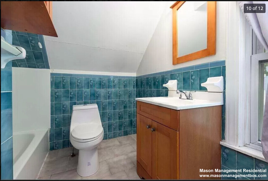 Building Photo - 40 Montfern Ave