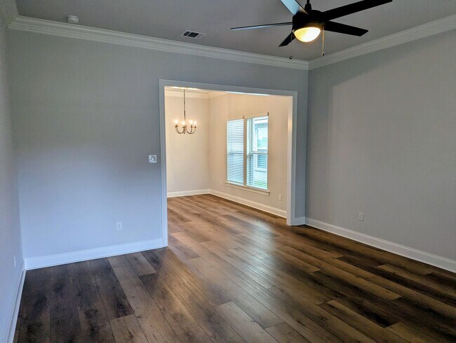 Building Photo - 143 Ridley Ln