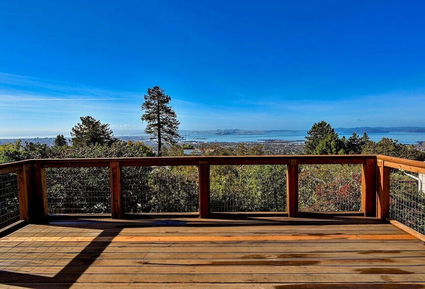 Building Photo - 1114 Grizzly Peak Blvd
