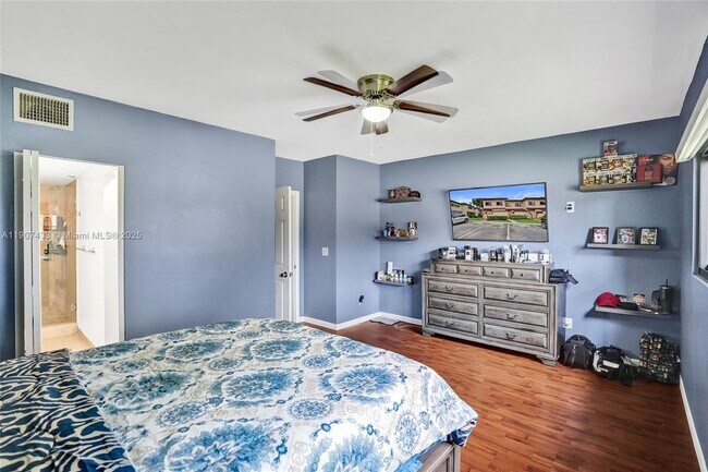 Building Photo - 4736 NW 90th Ave