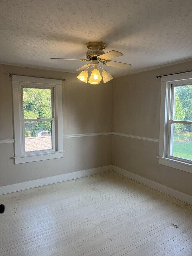 Building Photo - 1668 N Longview St