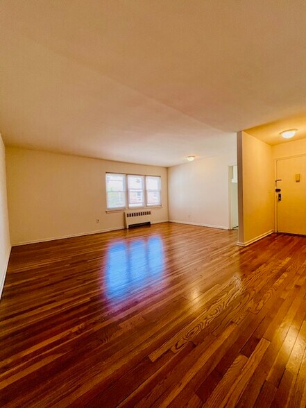 Primary Photo - 223 Prospect Ave