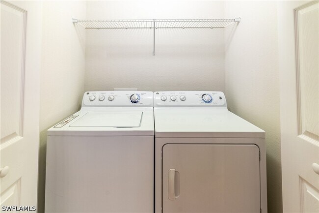 Building Photo - 9815 Giaveno Ct