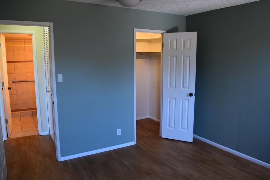 West bedroom - 850 20th Street