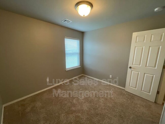 Building Photo - 11724 NW 135th St