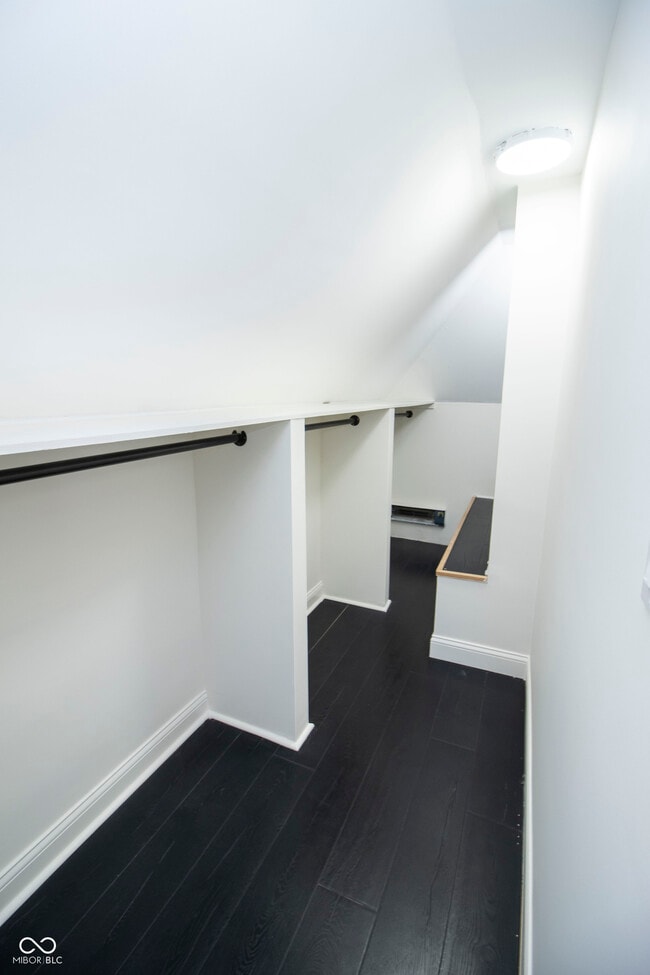 Building Photo - 1383 Cherry St