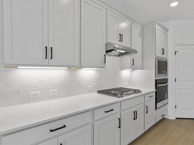 Building Photo - 633 Runnel Dr