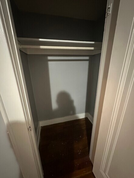 Building Photo - 403 Chestnut St