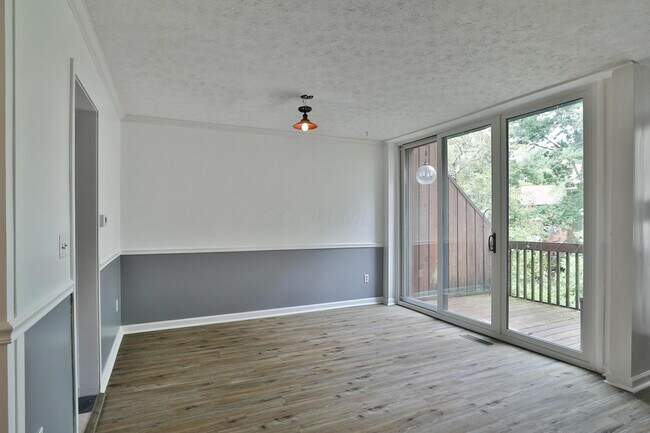 Building Photo - 4966 Wintersong Ln