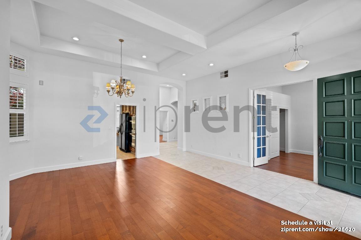 Building Photo - 9307 Mediar Dr