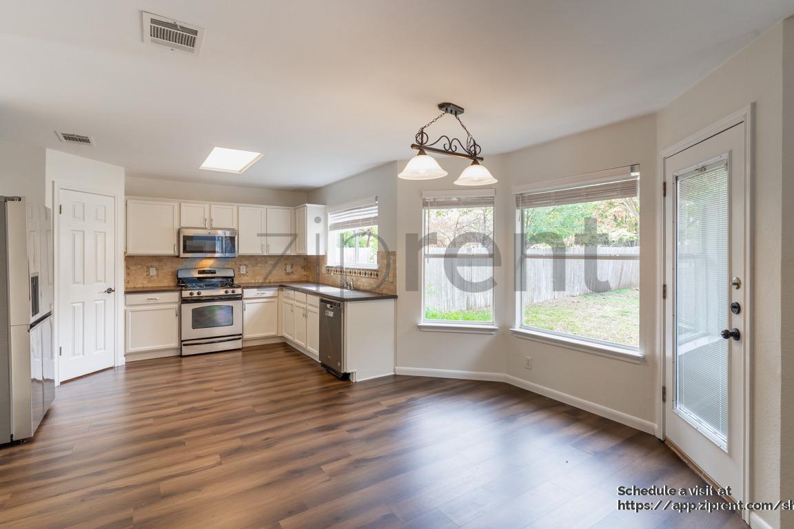 Building Photo - 16808 Bailey Jean Dr