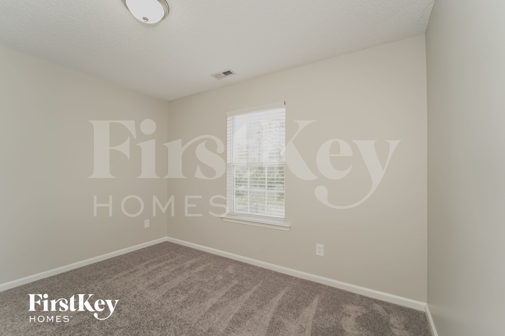 Building Photo - 10331 Cannarti Dr