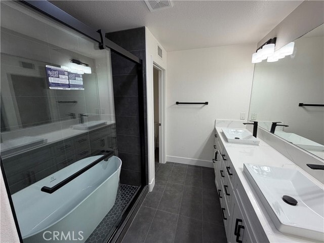 Building Photo - 9494 Jack Rabbit Dr