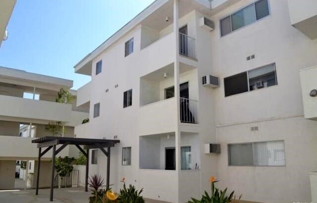 Building Photo - 960 Larrabee St